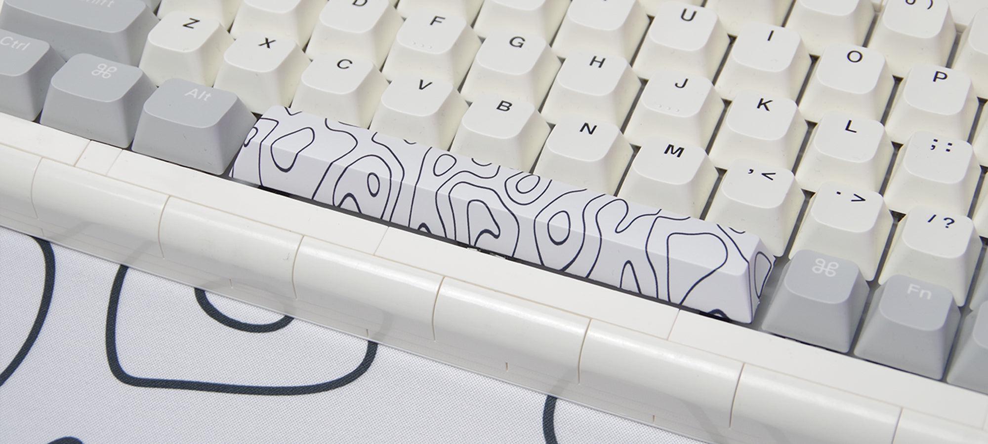 White Topo spacebar